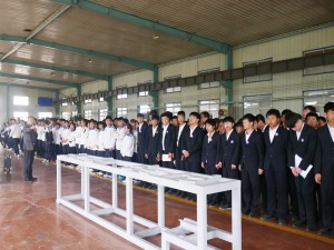 職業(yè)中專學(xué)生來我公司參觀學(xué)習(xí)